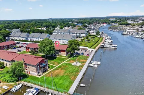 263 River Ave #52, Patchogue, NY 11772 photo 3