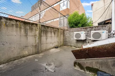 Exterior - 601 Knickerbocker Ave, Brooklyn, NY 11221 photo 5 of 5