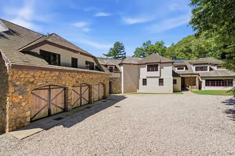 Exterior - 36 Spring St, Cold Spring Harbor, NY 11724 photo 3 of 8