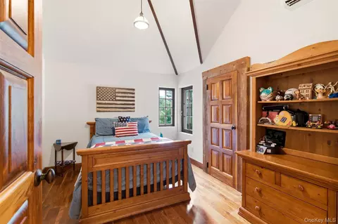 Bedroom - 36 Spring St, Cold Spring Harbor, NY 11724 photo 2 of 4