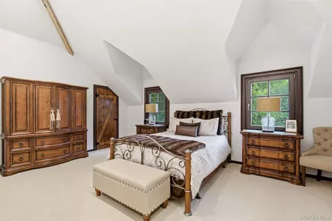 Bedroom - 36 Spring St, Cold Spring Harbor, NY 11724 photo 3 of 4