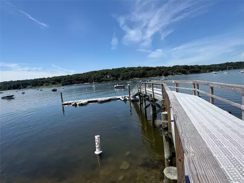 View/Area - 36 Spring St, Cold Spring Harbor, NY 11724 photo 3 of 3