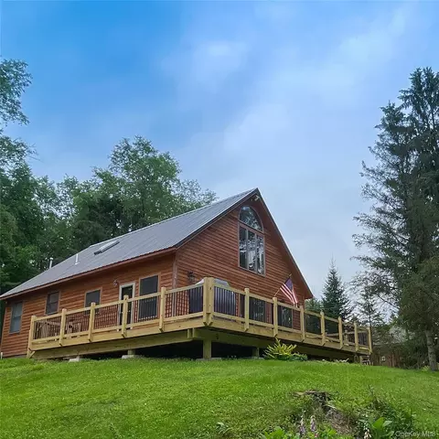 11 Lake Muskoday Rd, Roscoe, NY 12776