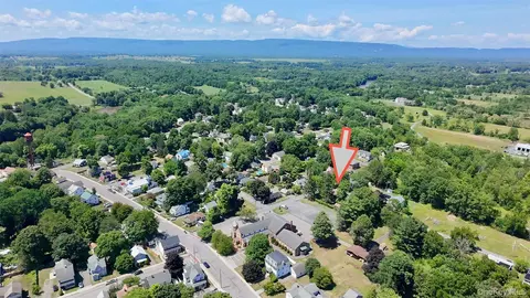 16 Cottage St, Shawangunk, NY 12589 photo 3