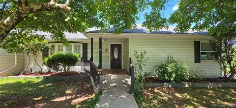 13 Third St, Woodridge, NY 12789