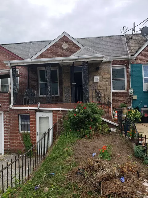 14527 158th St, Jamaica, NY 11434