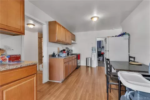 Entry Way - 106 Leila St, Peekskill, NY 10566 photo 1 of 3