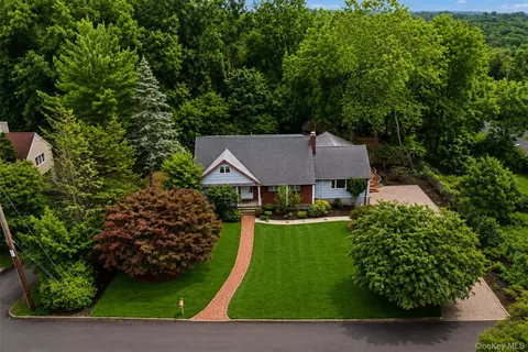 11 Hillside Ct, Ramapo, NY 10901