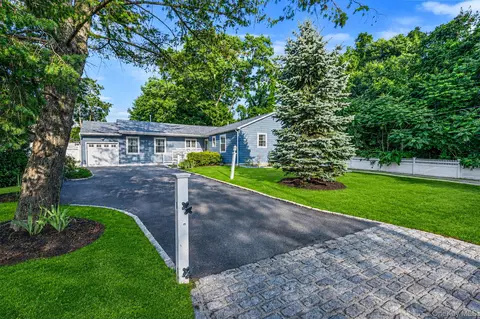 213 Pine Acres Blvd, Deer Park, NY 11729