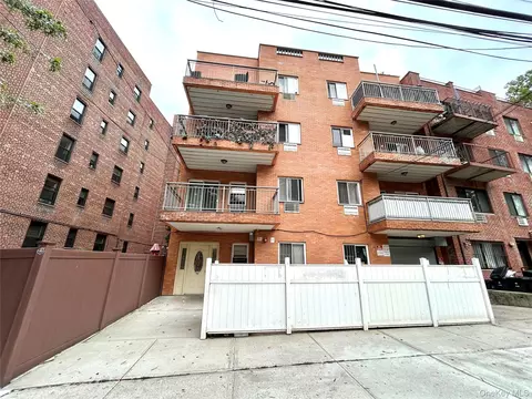 141-09 84th Dr #2B, Briarwood, NY 11435