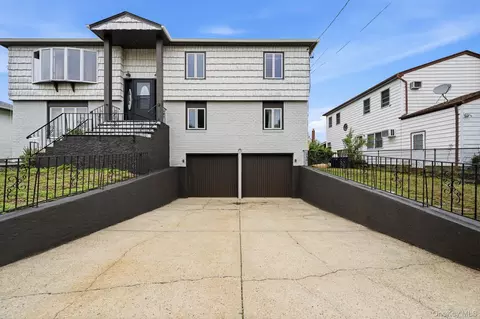 23 3rd Ave, Farmingdale, NY 11735