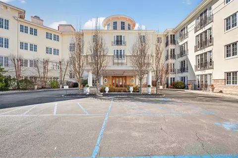 427 Trump Park #427A, Yorktown, NY 10588