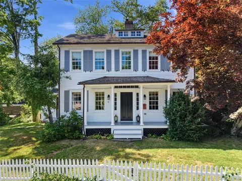 18 Salem Rd, Pound Ridge, NY 10576