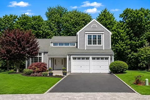 3176 Woodfield Ct, Yorktown, NY 10598