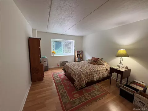 412 Benedict Ave #2A, Greenburgh, NY 10591