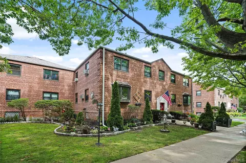 155-45 81st St #18, Howard Beach, NY 11414