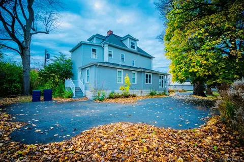 3911 Main St, Buffalo, NY 14226