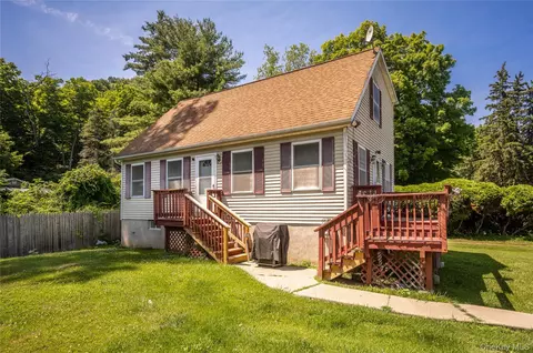 5 Lake Amenia Rd, Amenia, NY 12501