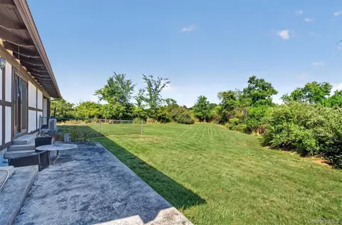 Exterior - 25 Red Mills Rd, Shawangunk, NY 12589 photo 6 of 10
