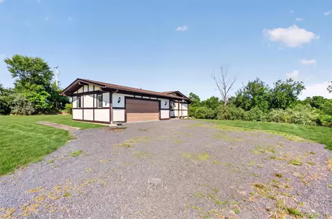 Exterior - 25 Red Mills Rd, Shawangunk, NY 12589 photo 4 of 10