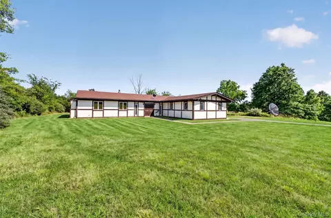 Exterior - 25 Red Mills Rd, Shawangunk, NY 12589 photo 3 of 10