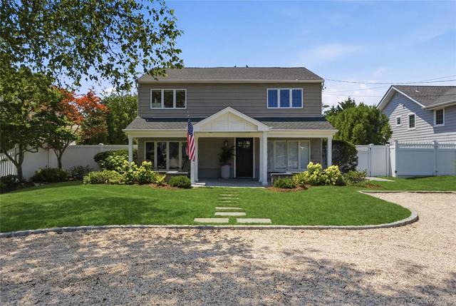 240 Eaton Ln, West Islip, NY 11795