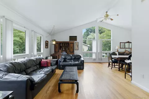 2289 Sultana Dr, Yorktown, NY 10598