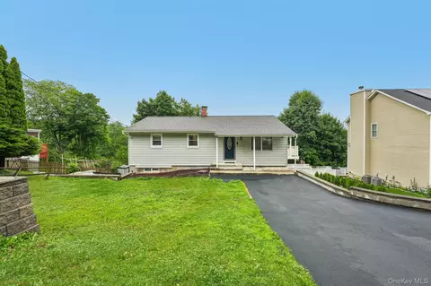 849 Warren Ave, Mount Pleasant, NY 10594