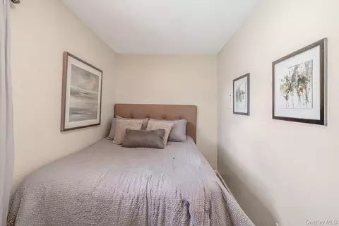 Bedroom - 59 Northridge St, Patchogue, NY 11772 photo 2 of 2