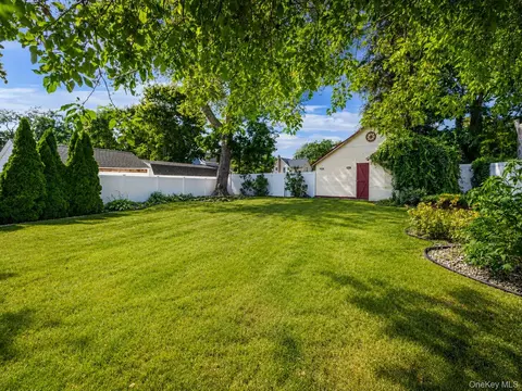 Exterior - 59 Northridge St, Patchogue, NY 11772 photo 4 of 9