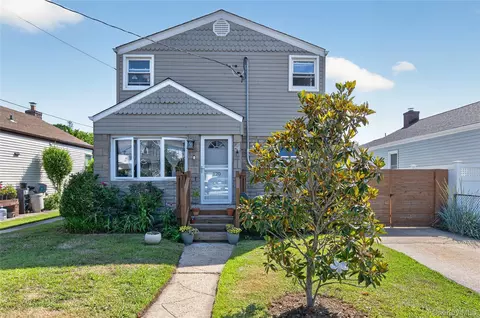 120 Bert Ave, North Hempstead, NY 11590