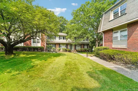 74 Bon Aire Cir #Q12, Ramapo, NY 10901