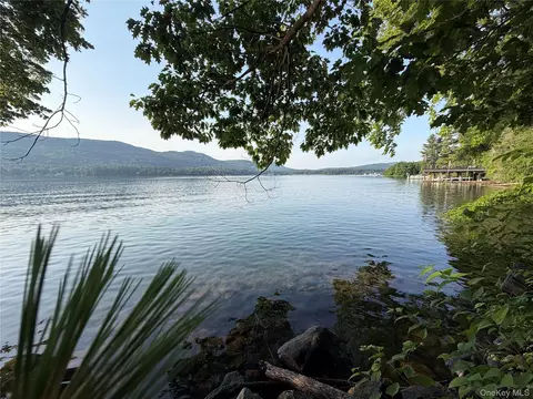 2978 Lakeshore Dr, Lake George, NY 12845