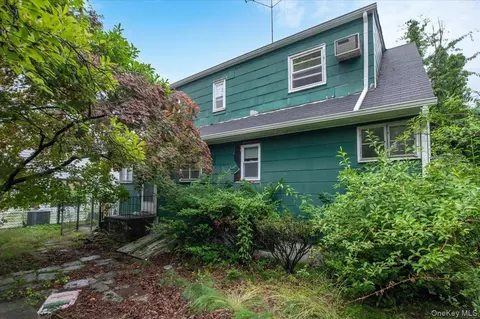 72 Twin Ave, Ramapo, NY 10977