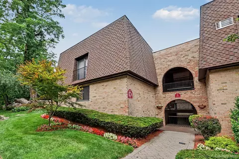 352 Central Park Ave #D11, Greenburgh, NY 10583