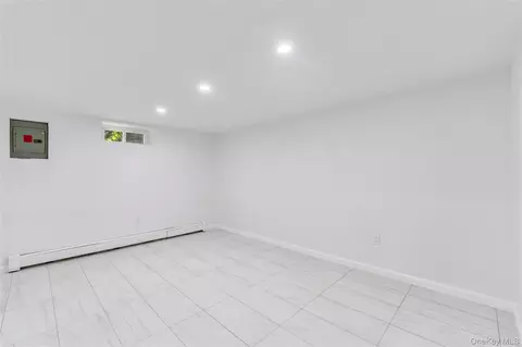 61 Herbert Cir, Patchogue, NY 11772 photo 17