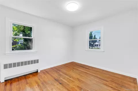 61 Herbert Cir, Patchogue, NY 11772 photo 14