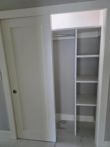 14617 229th St, New York, NY 11413