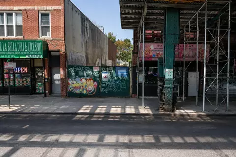 12513 Jamaica Ave, New York, NY 11418