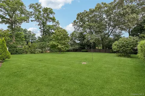 Exterior - 62 Sharp St, Patchogue, NY 11772 photo 2 of 3