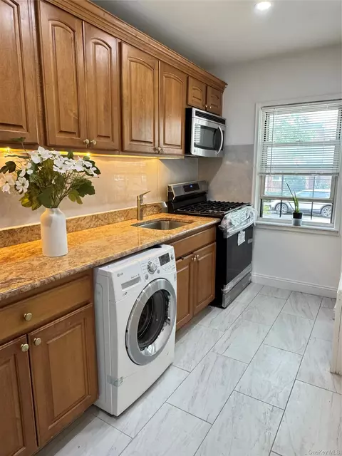 138-46 68th Dr #A, Flushing, NY 11367 photo 8
