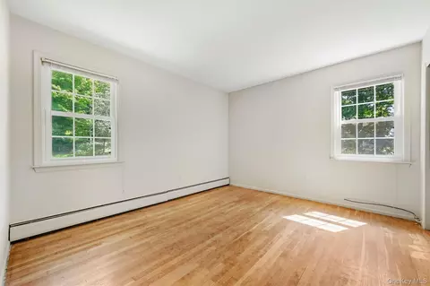 Bedroom - 16 Panel Ln, Florida, NY 10921 photo 4 of 6