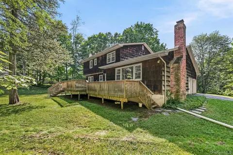 Exterior - 16 Panel Ln, Florida, NY 10921 photo 3 of 5