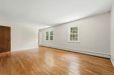 Living - 16 Panel Ln, Florida, NY 10921 photo 7 of 9