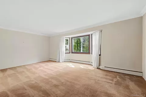 Living - 16 Panel Ln, Florida, NY 10921 photo 1 of 9
