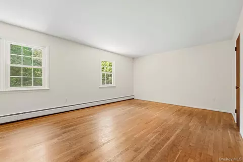 Living - 16 Panel Ln, Florida, NY 10921 photo 8 of 9