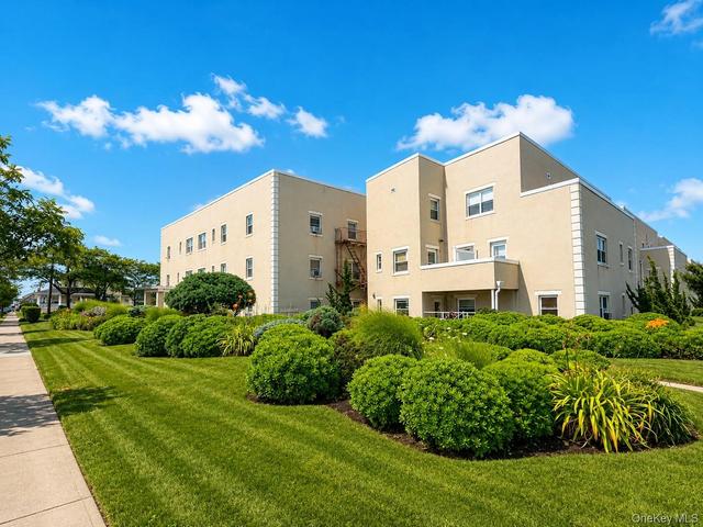 518 Beach 139th St #A6, New York, NY 11694
