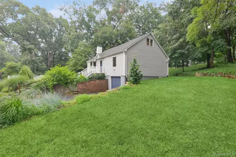 2639 N Wading River Rd, Wading River, NY 11792