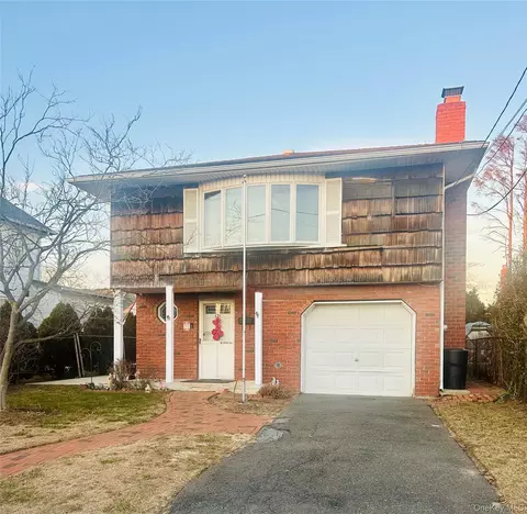 131 Ethel St, Valley Stream, NY 11580