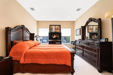 Bedroom - 47 Barley Ln, Patchogue, NY 11772 photo 1 of 2